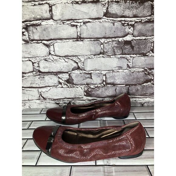 AGL Bella Burgundy Patent & Embossed Leather Ballet Flats Women Sz 41EU/10.5M US - Picture 1 of 16